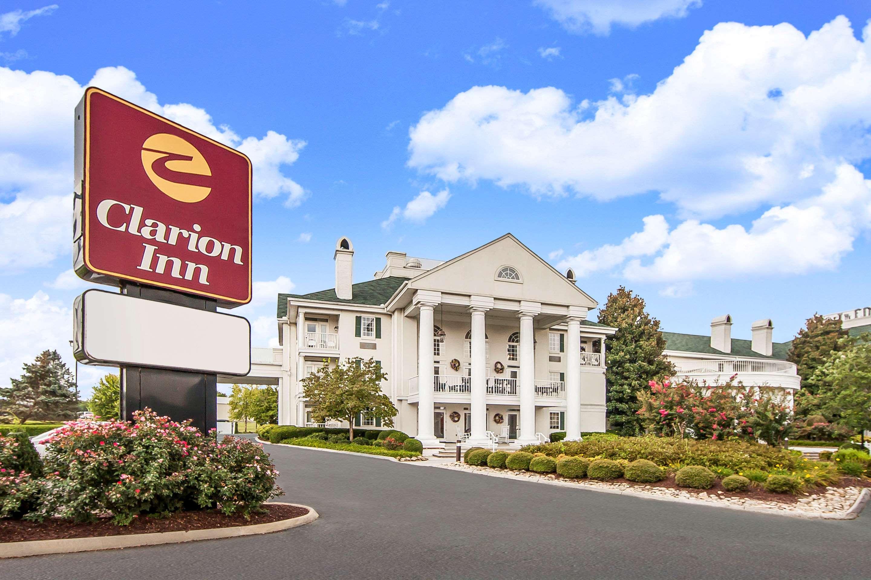 Clarion Inn Willow River Sevierville Exterior photo