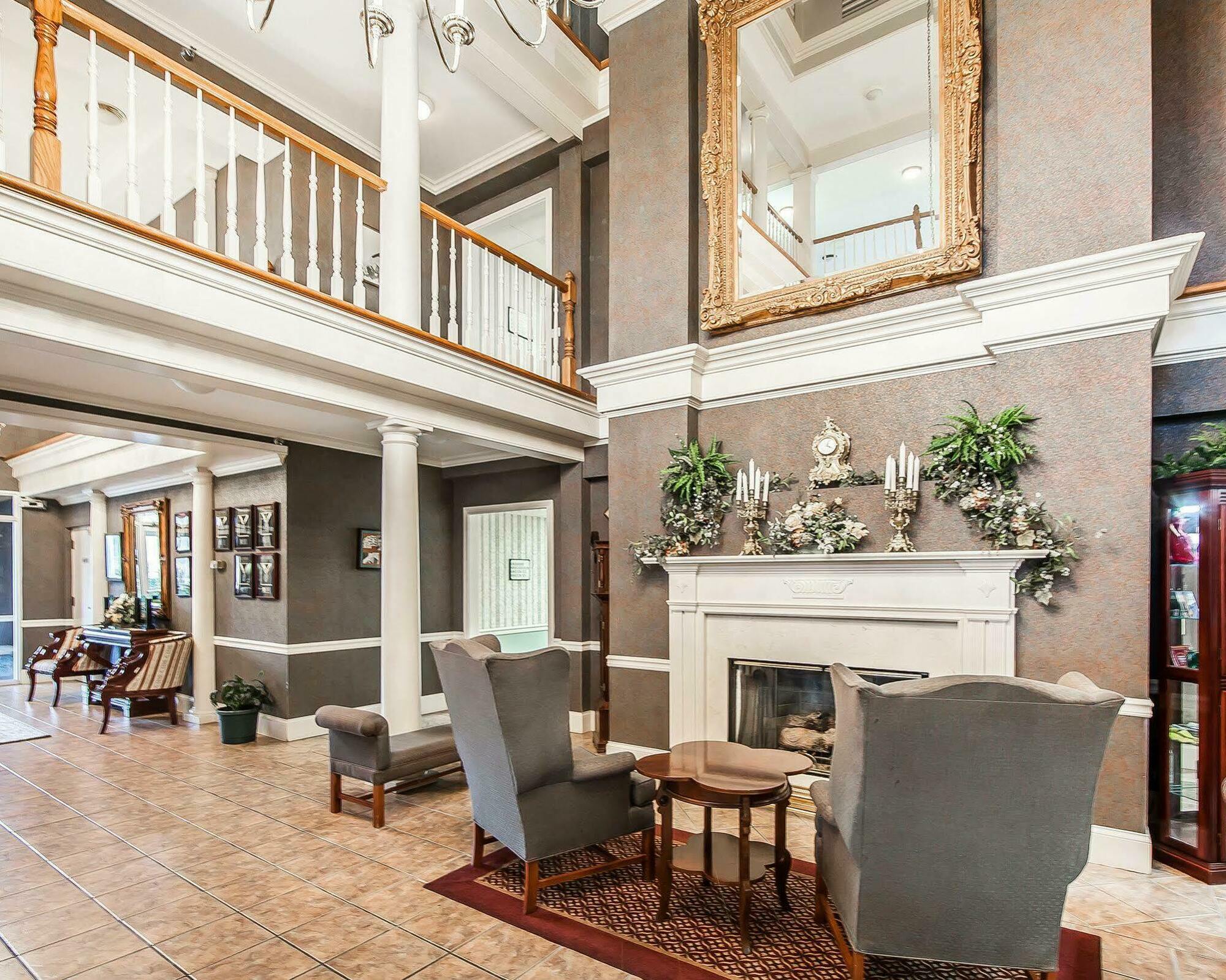 Clarion Inn Willow River Sevierville Exterior photo